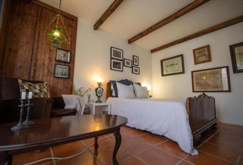 Пансион Beach House Babylon Guest House With Kitchenette And Garden