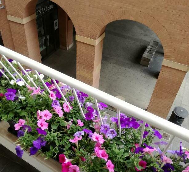 פנסיון Bloom Rooms