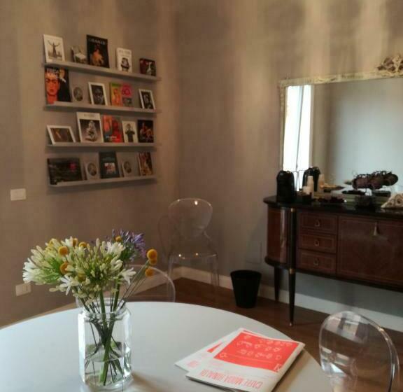 פנסיון Bloom Rooms