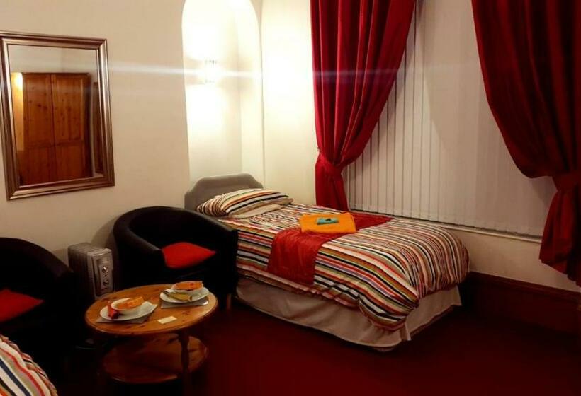 بنسيون Broomlea Guest House