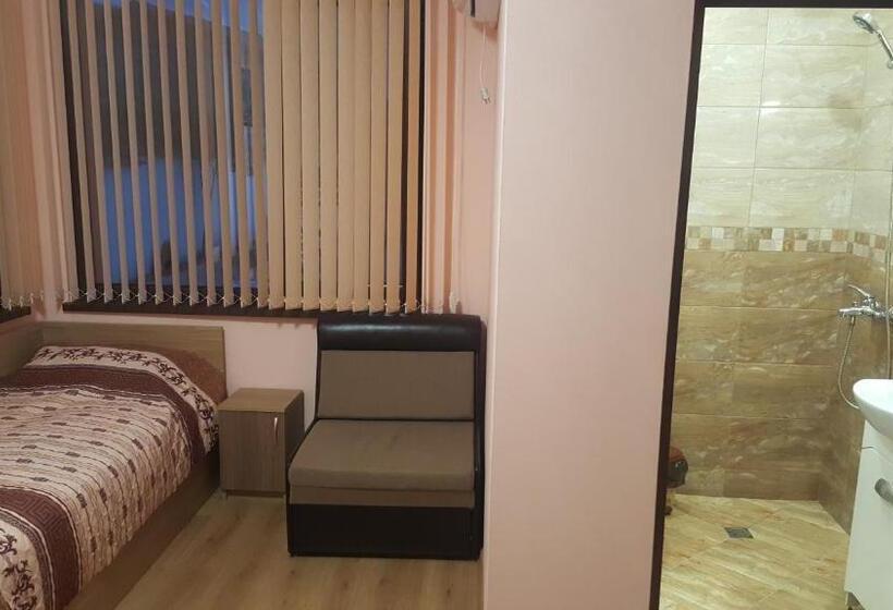 膳宿费 Chilingirovata Kashta