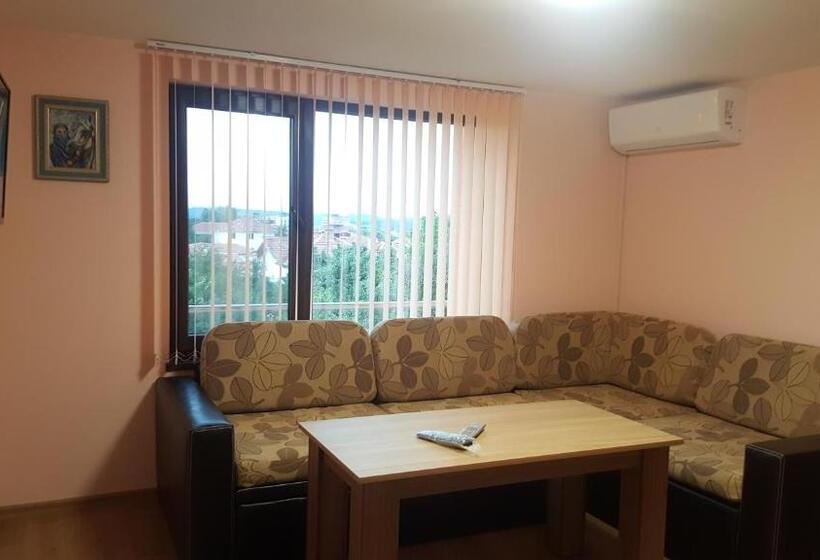 膳宿费 Chilingirovata Kashta