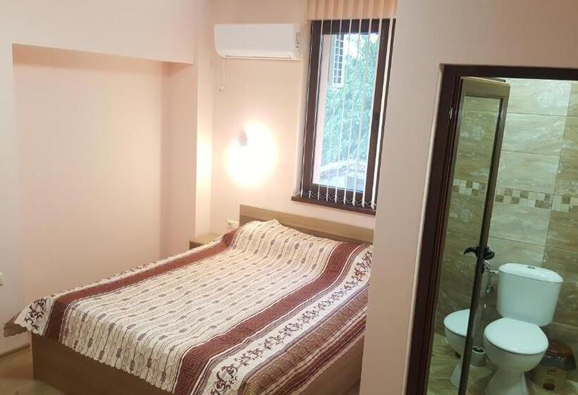 膳宿费 Chilingirovata Kashta