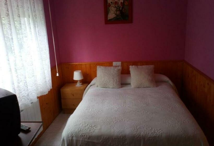 פנסיון Hostal El Venero