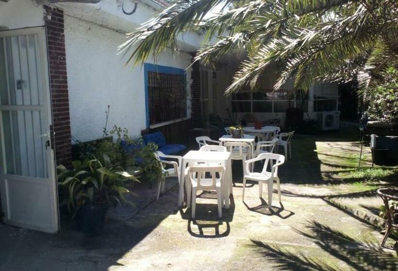 פנסיון Hostal El Venero