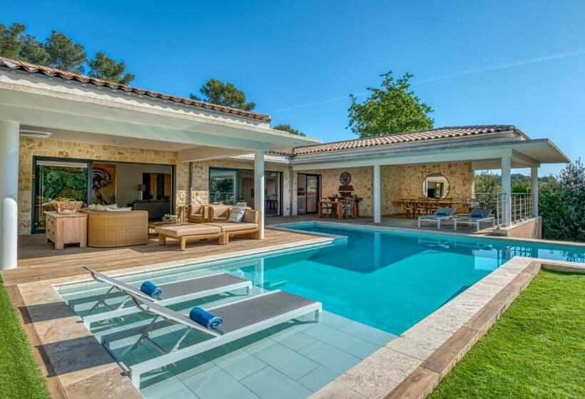 פנסיון La Villa Miel