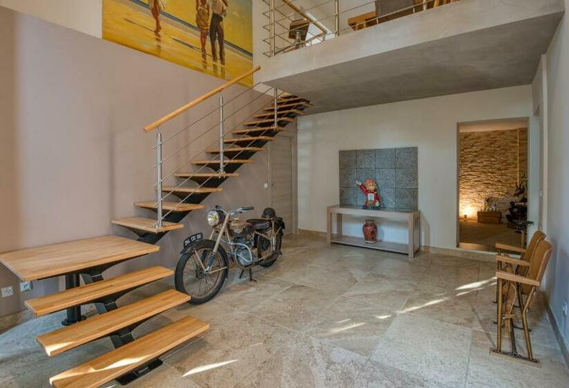 פנסיון La Villa Miel