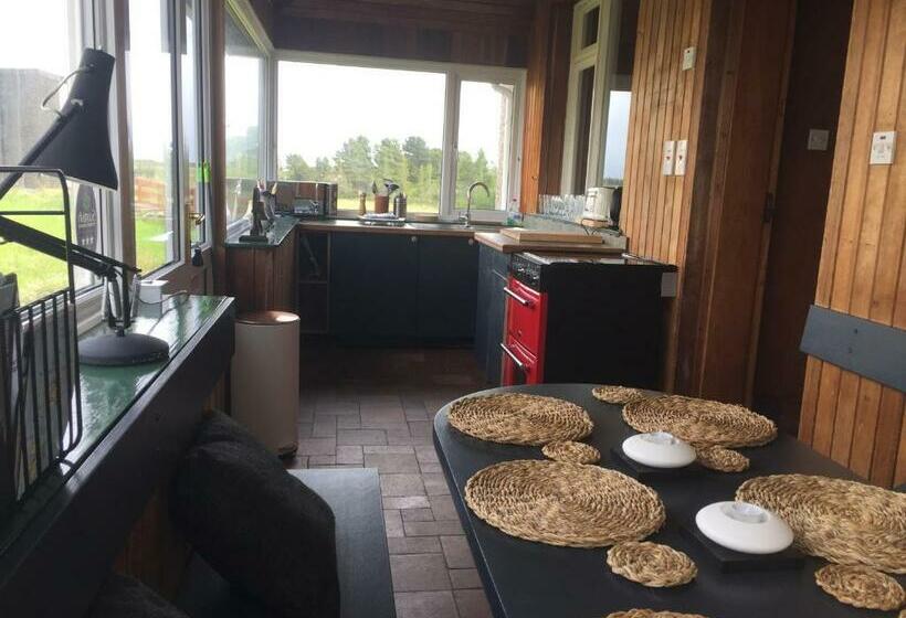 פנסיון Macaulay Farm Lodge