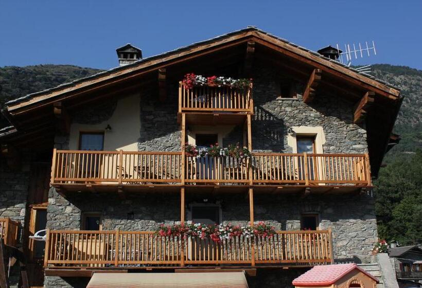 بنسيون Maison Chenal