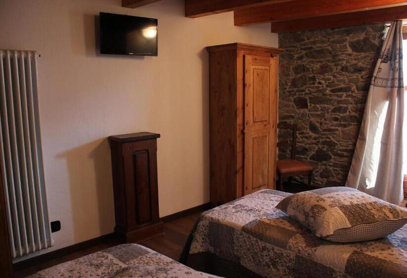 بنسيون Maison Chenal