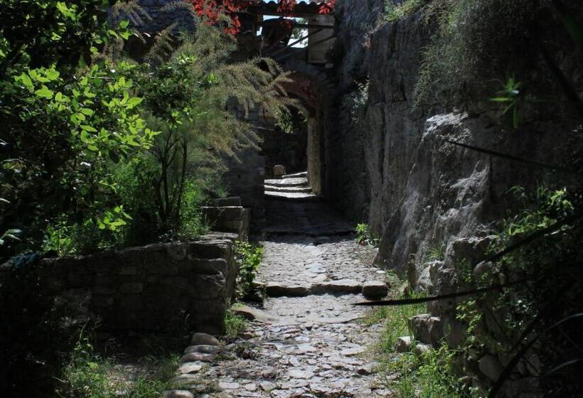 膳宿费 Mas Des Falaises