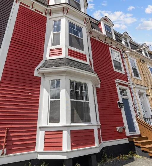 Пансион Mckay Manor On Duckworth