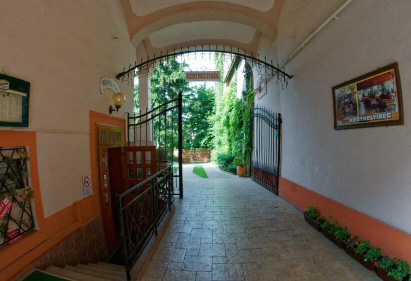 펜션 Rákóczi Guesthouse Miskolc