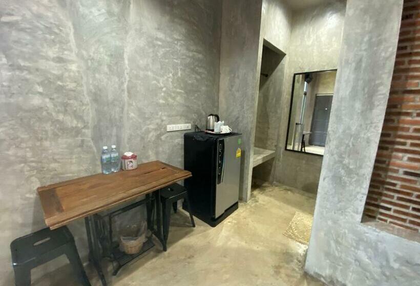 膳宿费 The Loft House Sakaeo