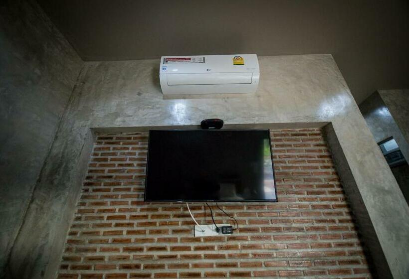 膳宿费 The Loft House Sakaeo