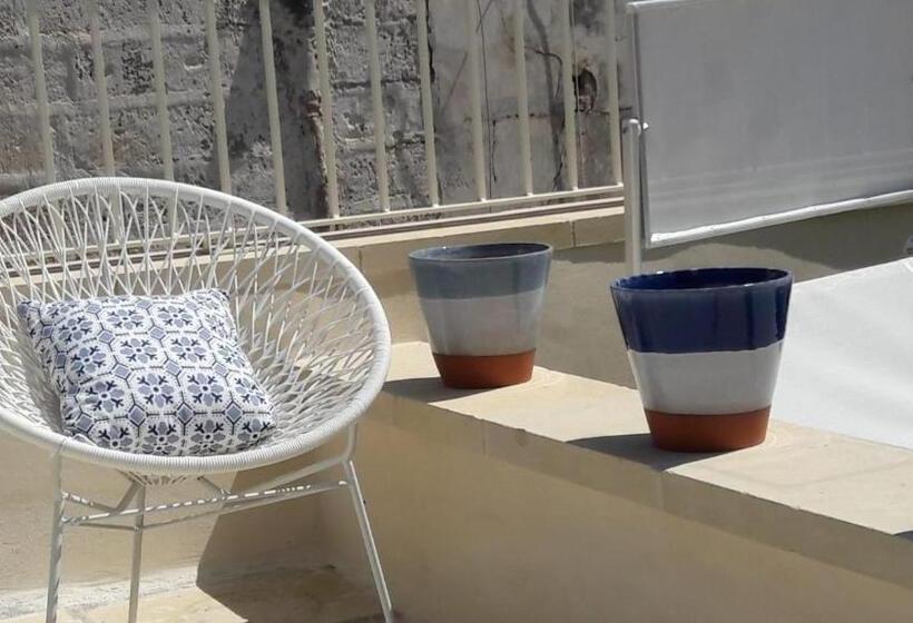 Pensjonat Vico Degli Ebrei   Rooftop Jacuzzi   Self Check In