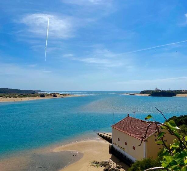 Pirata Hostel Milfontes