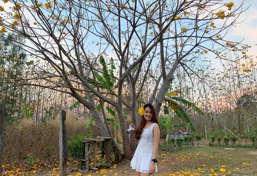 Курорт Baan Maikhiangphu Wang Nam Khiao