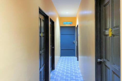 Spot On 89974 D Amigos Motel