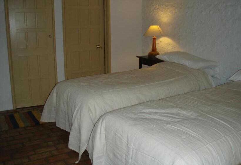 Top Parts Bed & Breakfast