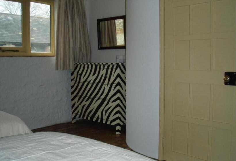 Top Parts Bed & Breakfast