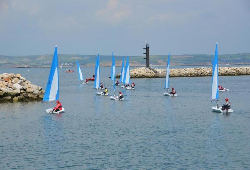 Top Parts Bed & Breakfast