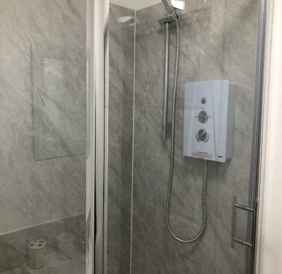 住宿加早餐  Wellington Tavern Accommodation