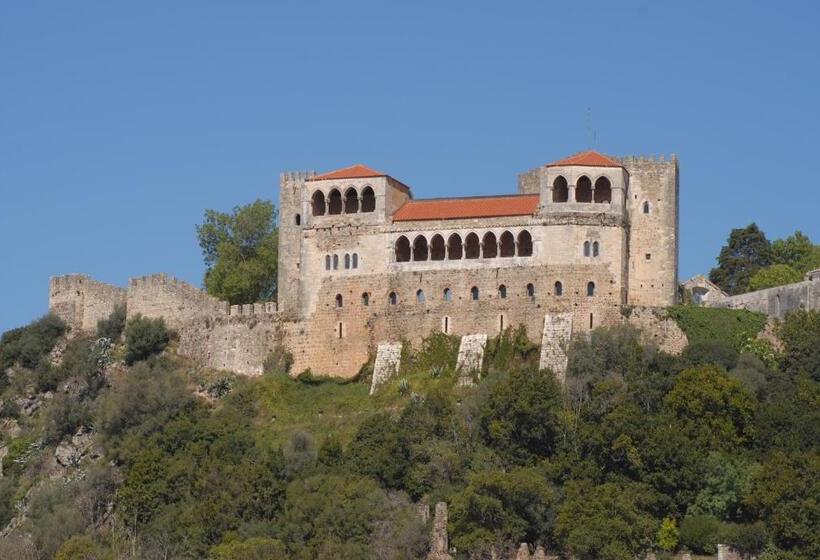 فندق صغير Wood Steel & Glass