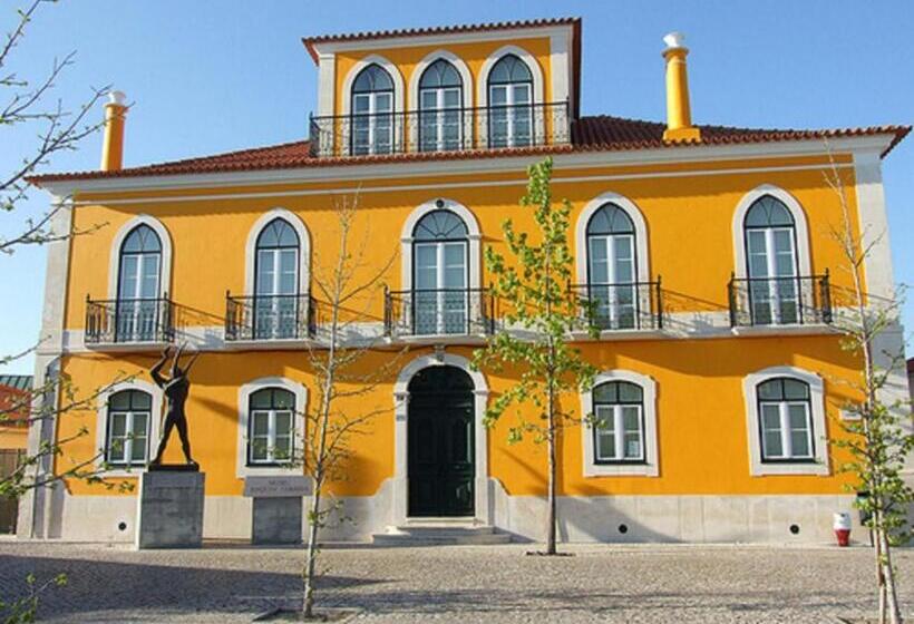 فندق صغير Wood Steel & Glass