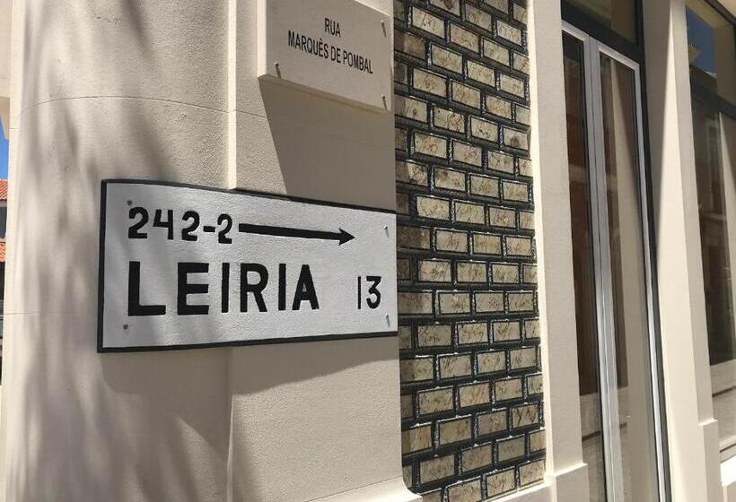 فندق صغير Wood Steel & Glass