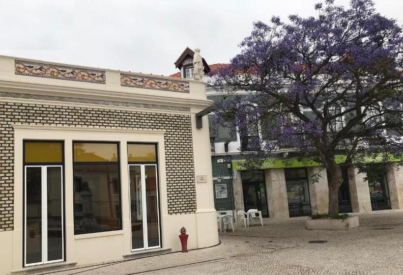 فندق صغير Wood Steel & Glass