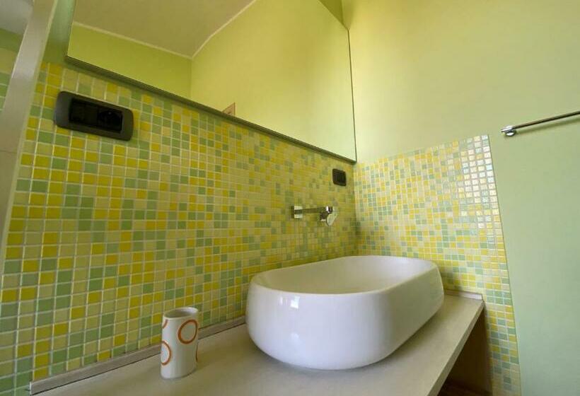 مبيت وإفطار Alex Room Airport