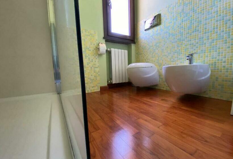 مبيت وإفطار Alex Room Airport