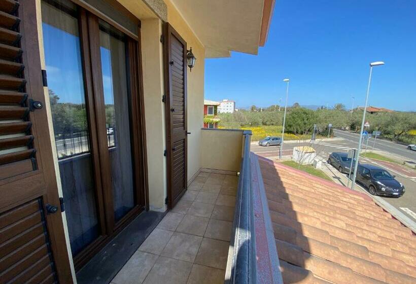 مبيت وإفطار Alex Room Airport