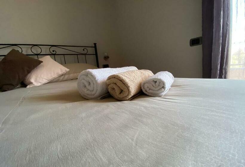 مبيت وإفطار Alex Room Airport