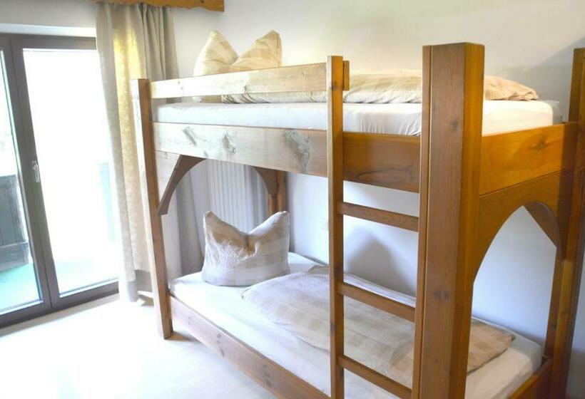 צימר Pension Almhof Baumgarten