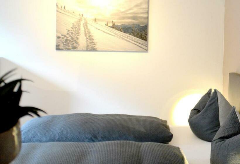 צימר Pension Almhof Baumgarten