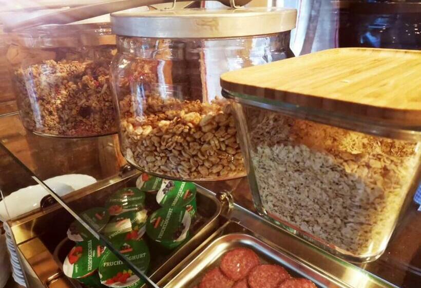 צימר Pension Almhof Baumgarten