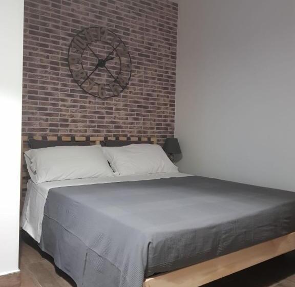 مبيت وإفطار Hercules House   Il Riposo Degli Eroi