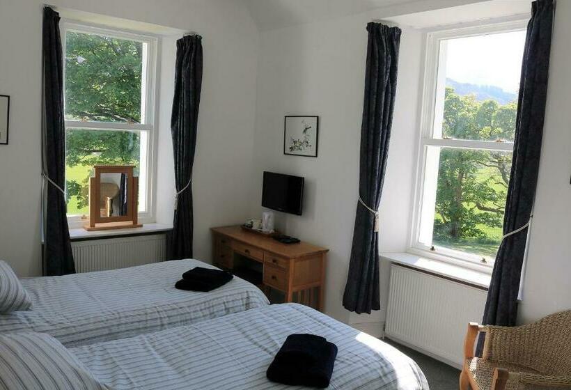 ベッドアンドブレックファースト Innishewan Farmhouse