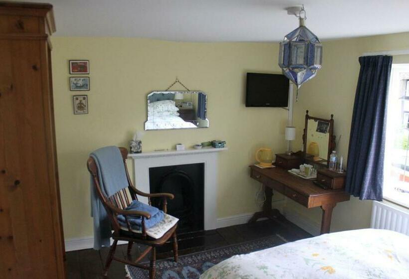 مبيت وإفطار Ivy Cottage B And B