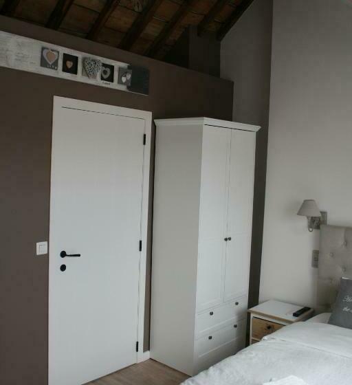 Bed and Breakfast La Ferme Remue