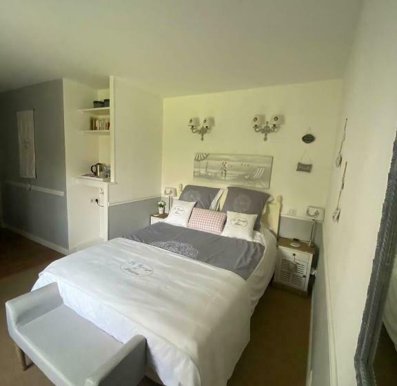 민박 La Grange D Hélène