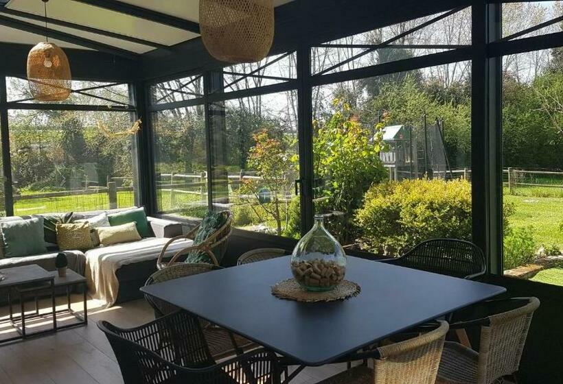 민박 La Grange D Hélène