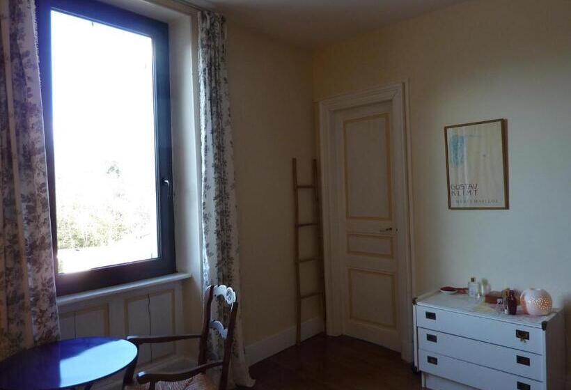 민박 Les Camélias