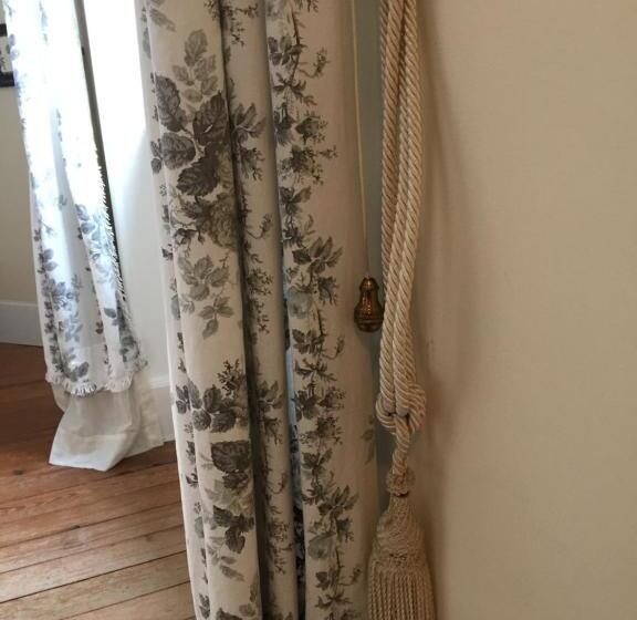 민박 Les Camélias