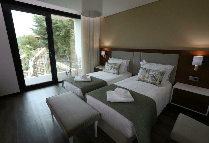 مبيت وإفطار O Casario