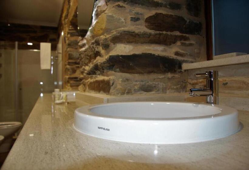 مبيت وإفطار O Casario