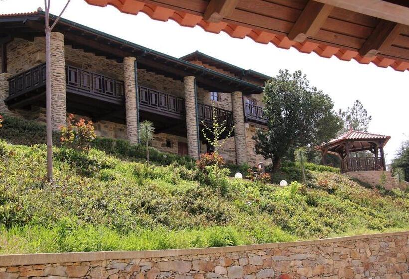 مبيت وإفطار O Casario