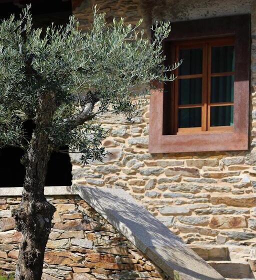 مبيت وإفطار O Casario